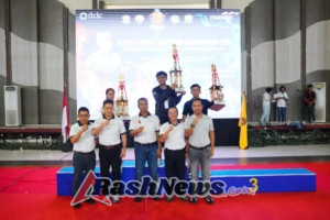 Pangdam IX/Udayana Dampingi Wapang TNI Tutup Kejuaraan Taekwondo Panglima TNI Cup 2025 di Bali