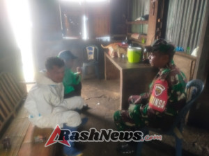 Babinsa Ende Tingkatkan Kewaspadaan Masyarakat terhadap Cuaca Melalui Komsos dan Pamwil