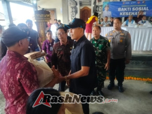 Wujudkan Karangasem yang Agung, Kodim 1623/Karangsem bersama Pemda gelar baksos pelayanan kesehatan gratis.