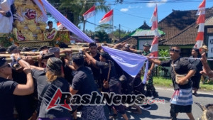 Wujud Tugas dan Pengabdian, Koramil 01/Bangli Amankan Puncak Kegiatan Adat Ngaben Massal di  Desa Bebalang