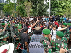 Letkol Inf Nyarman Hentikan Tindakan Anarkis Saat Demo