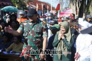 Kelompok Bermain 2 Udayana Ikut Serta dalam Lomba Gerak Jalan, Dandim 1621/TTS Berikan Dukungan
