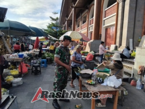 Wujudkan Ubud Tertib dan Nyaman, Babinsa Mas Kawal Langsung Operasi Gabungan