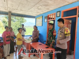 Masyarakat Desa Woloau Terima Bantuan CBP, Babinsa Hadir Jaga Ketertiban