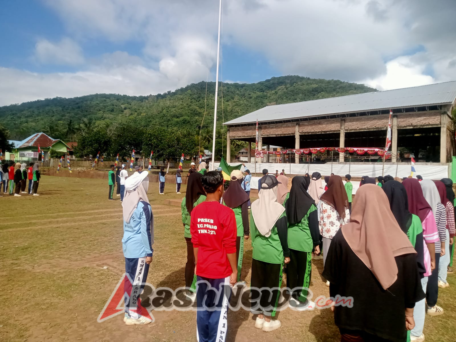 TNI, Pol PP, dan Guru Ikut Dukung Latihan Paskibra Kecamatan Parado
