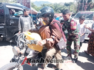 Babinsa Koramil 1602-03 Detusoko Jalankan Monitoring Wilayah dengan Lancar