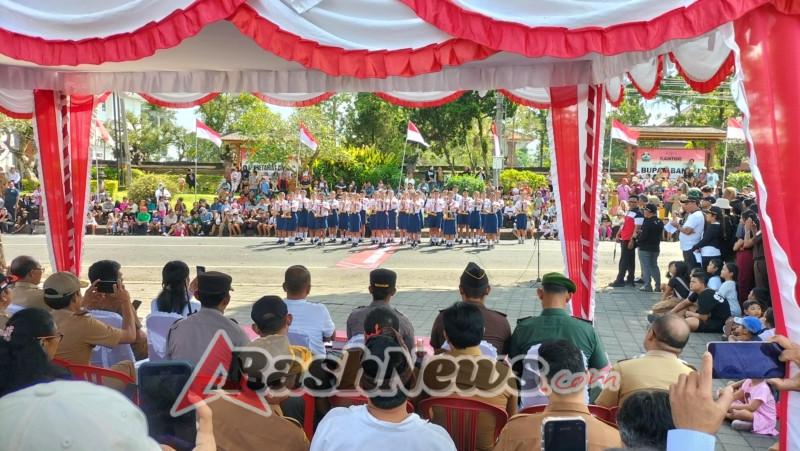 Semarak Lomba Gerak Jalan Tingkat SD se-Kecamatan Bangli Meriahkan HUT RI Ke-80