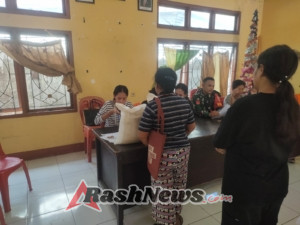 Bantuan Pangan Beras untuk 336 Penerima Manfaat di Kelurahan Kota Baru Disalurkan, Babinsa Turut Kawal.