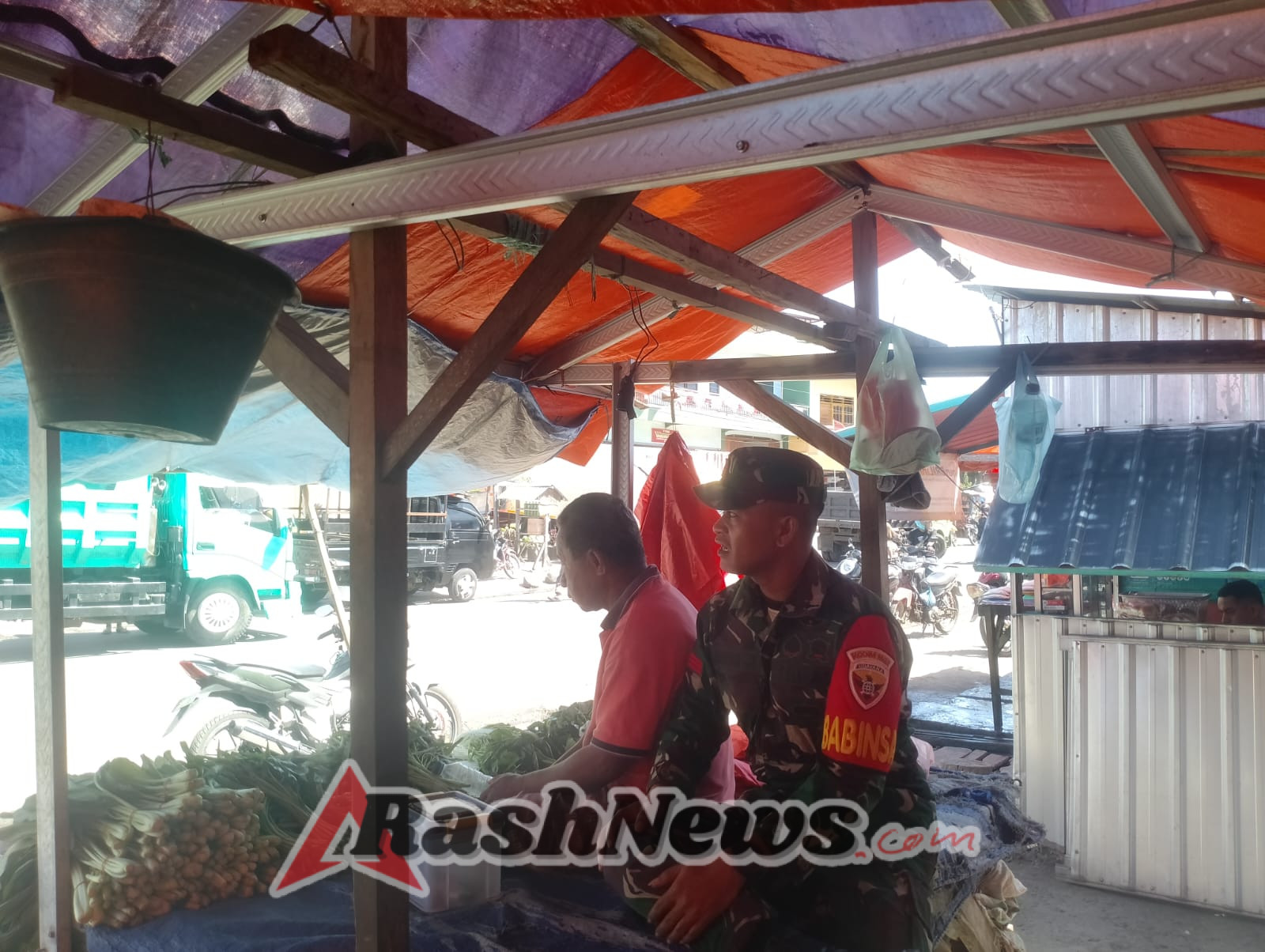 Komsos dan Pamwil Babinsa Kodim 1602/Ende di Desa Nualise Berjalan Lancar dan Tertib