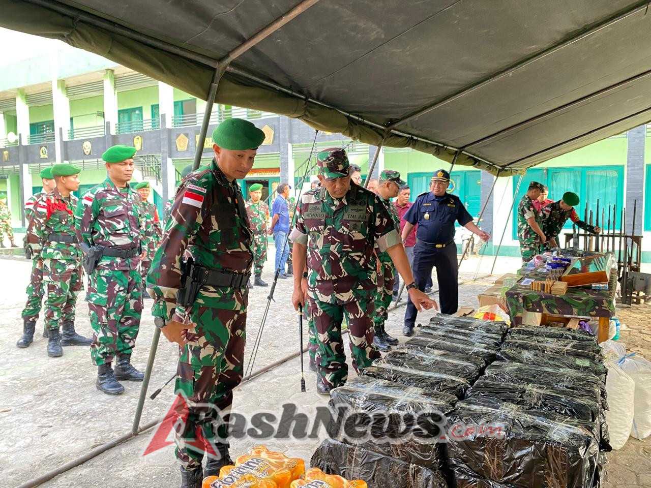 Komandan Korem 161/Wira Sakti Kunjungi Satgas Pamtan RI-RDTL Sektor Timur Yonif 741/GN di Perbatasan