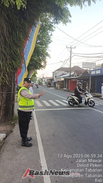 Penjagaan Pengaturan lalulintas Personil Polsek Tabanan cegah kemacetan