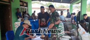 Pendampingan Babinsa Koramil 06/Karera dalam Penyaluran Beras CPP ke 352 Warga
