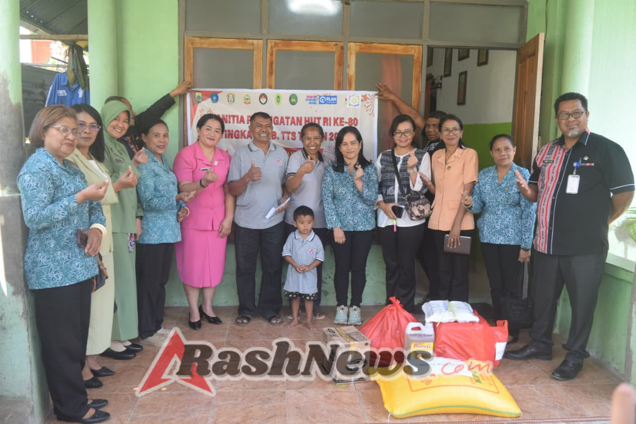 Ny. Sari Gunawan Pimpin Pembagian Sembako Persit KCK Cab XX untuk Panti Asuhan