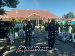 Babinsa Koramil 1602-01 Lakukan Komsos dan Pamwil di Event Marching Band Ende