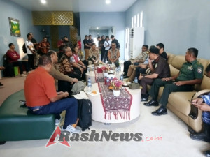 Kehadiran Wakil Gubernur NTT di Waingapu Disambut Kasdim 1601/Sumba Timur dan Forkopimda