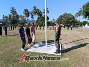 Babinsa Kilo Latih Paskibra Kecamatan Sambut HUT RI ke-80