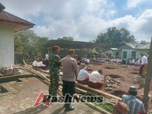 Awal Baru untuk Desa Kole, Babinsa Koramil 1612-07/Satar Mese Hadir di Peletakan Batu Pertama