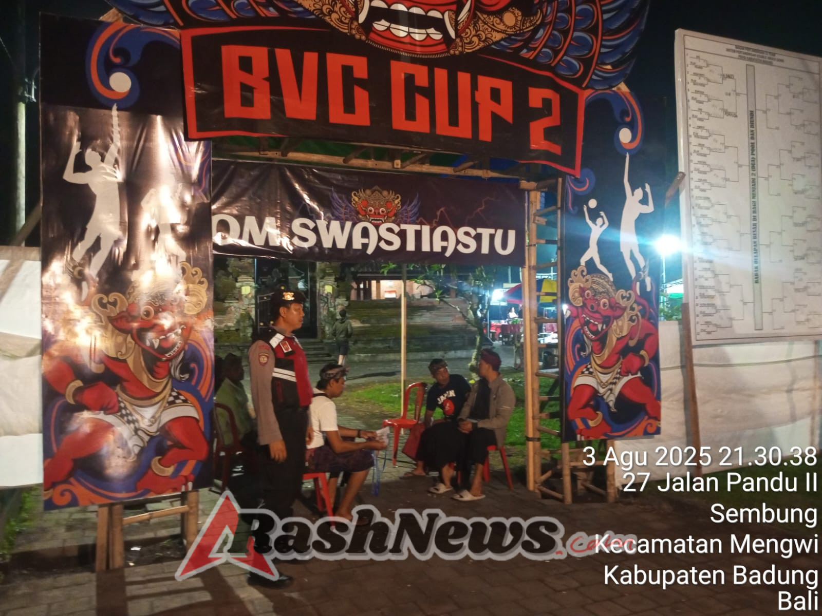 Patroli Harkamtibmas Polsek Mengwi Sambangi Tempat Keramaian