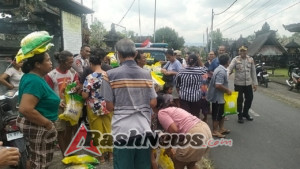 Polsek Selbar Salurkan Pangan Murah dalam Rangka Stabilisasi pasokan dan harga pangan Beras Murah untuk Warga