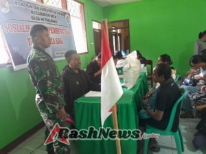 3000kg Beras Di Salurkan Di Desa Nitakloang, Babinsa Sertu Florindo Benedito Pastikan Tepat Sasaran.
