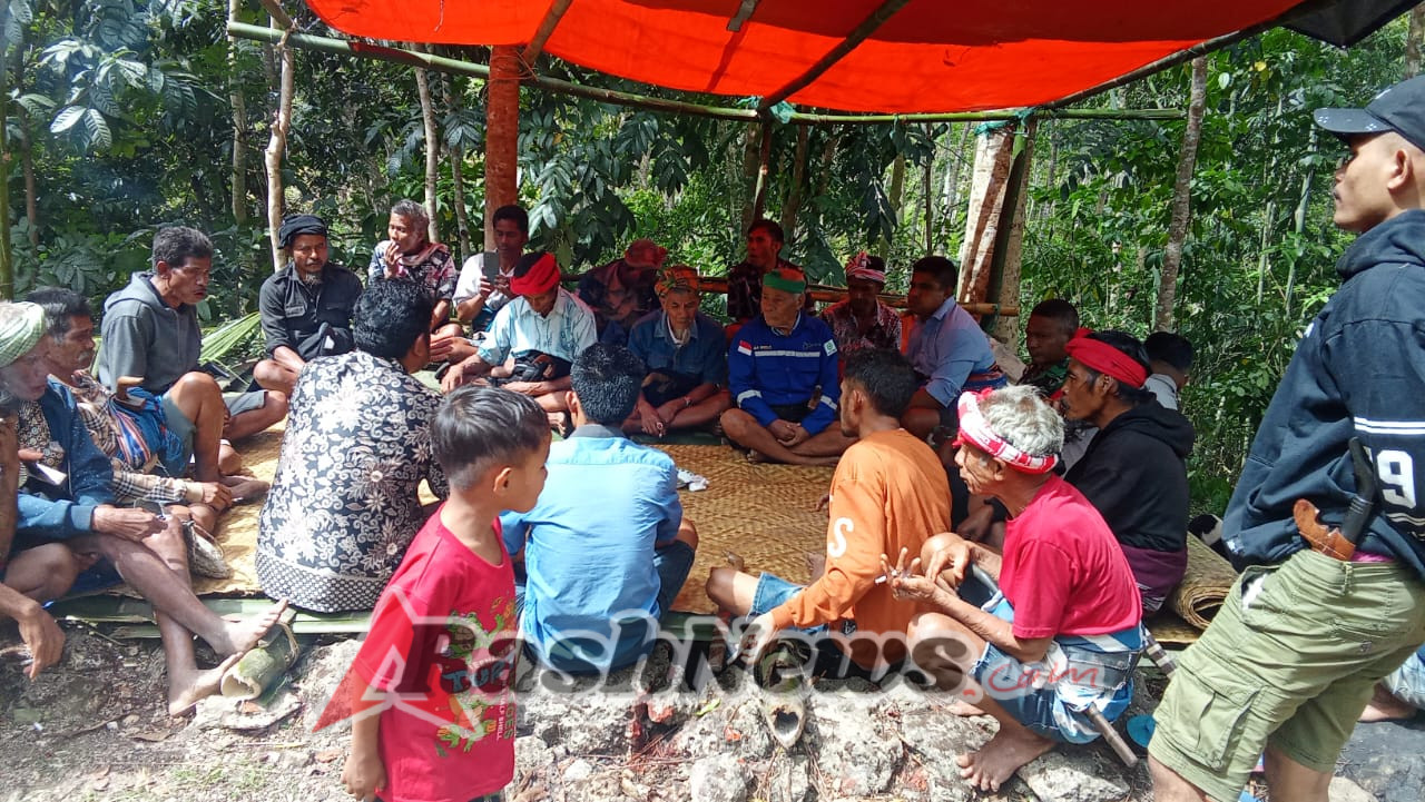 Babinsa dan Bhabinkamtibmas Hadiri Mediasi Permasalahan Warga di Desa Puu Mawo