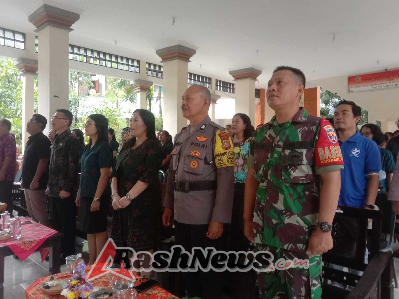 Wujud Kepedulian Terhadap Pendidikan, Babinsa Hadir di Tengah Perayaan HUT Sekolah