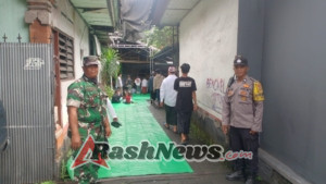 Babinsa Bersama Aparat Lain Pastikan Kegiatan Keagamaan Berjalan Tertib dan Lancar