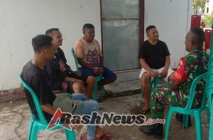 Babinsa Koramil 1618-02/Miobar Ajak Pemuda Desa Sallu Cegah Kenakalan Remaja Melalui Komsos