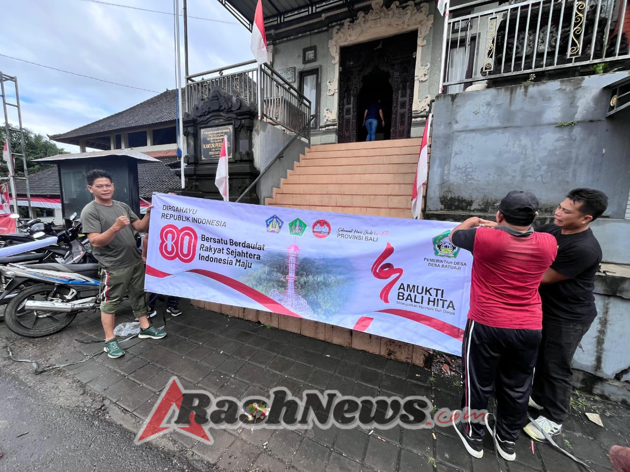 Kebersamaan di Desa Batuaji: Babinsa, Aparat Desa, dan Mahasiswa KKN Gelar Karya Bakti