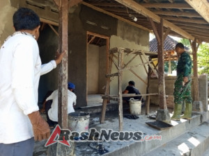 Gotong Royong TNI dan Warga Banjar Jeleka, Bukti Nyata Manunggalnya TNI dan Rakyat