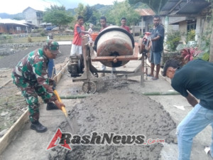 Babinsa Koramil 1602-04/Maurole Jaga Keamanan dan Dukung Pembangunan Infrastruktur Desa Nggesa