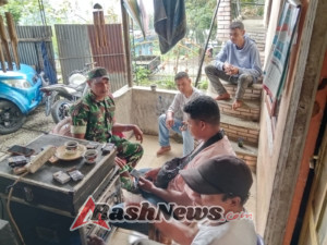 Babinsa Koramil Ende Tengah Awasi Situasi Kamtibmas dan Layani Keluhan Warga