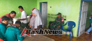 Babinsa Kodim 1602/Ende Tegakkan Kamtibmas Saat Monitoring Bantuan Pangan Cadangan