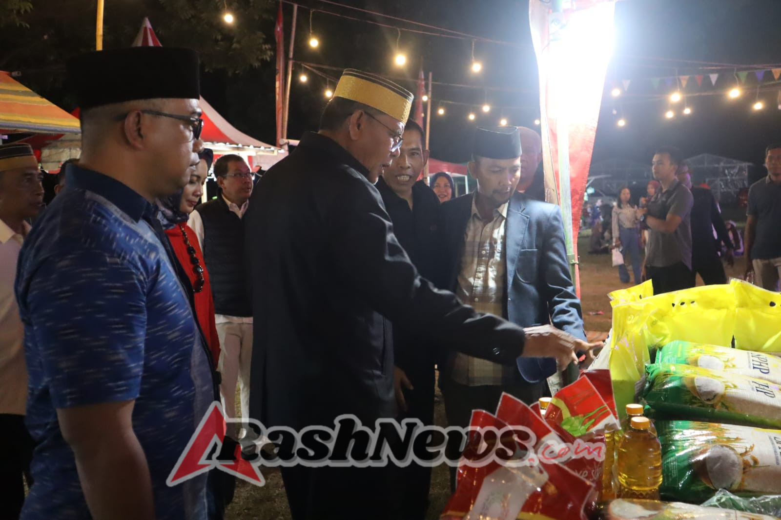 ‎Kodim Sumbawa Hidupkan Ekonomi Rakyat Lewat Bazar dan Hiburan HUT RI ke-80