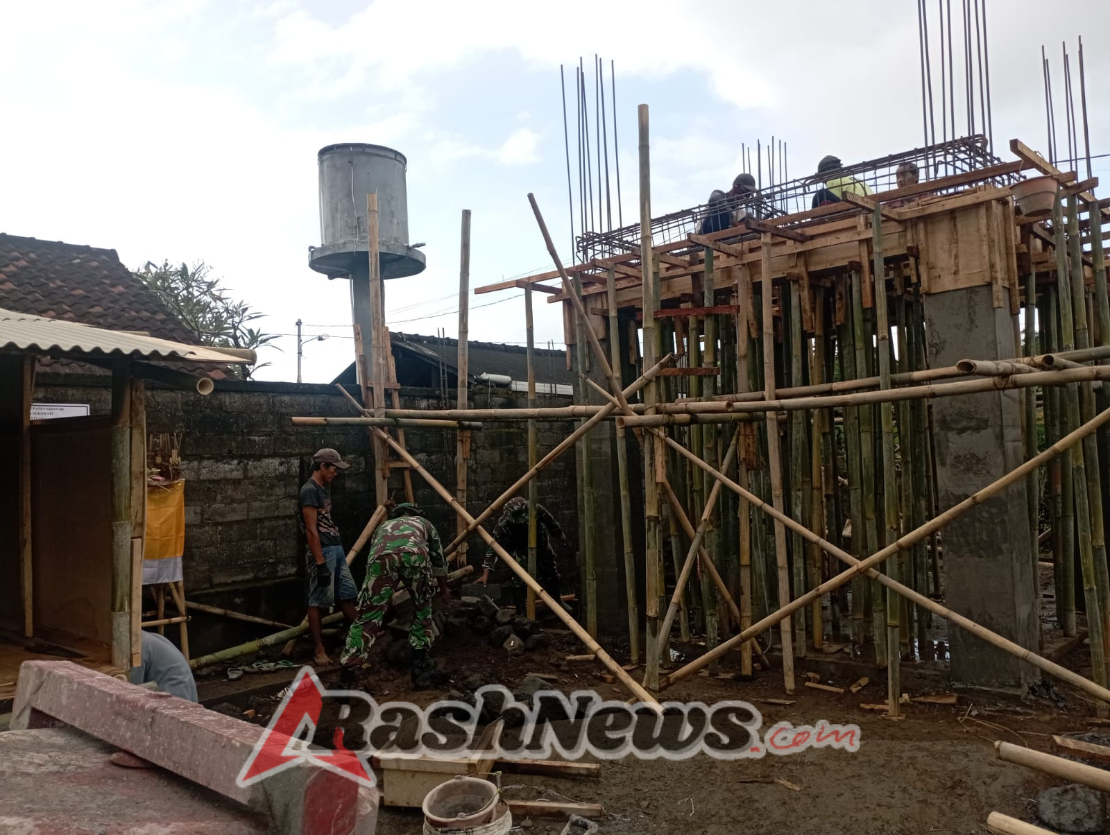 Rasa Terima Kasih Warga Mengalir Bersama Air Bersih dari TMMD ke-125