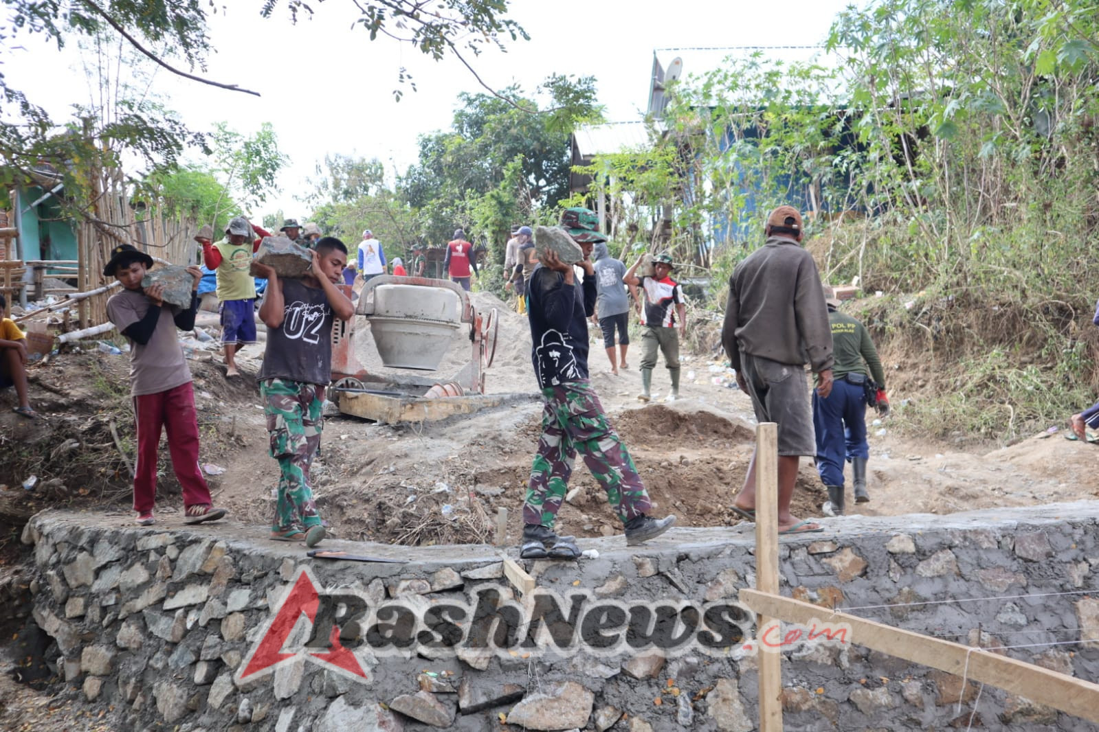 Batu Demi Batu, Satgas TMMD Bangun Harapan Petani Kalabeso