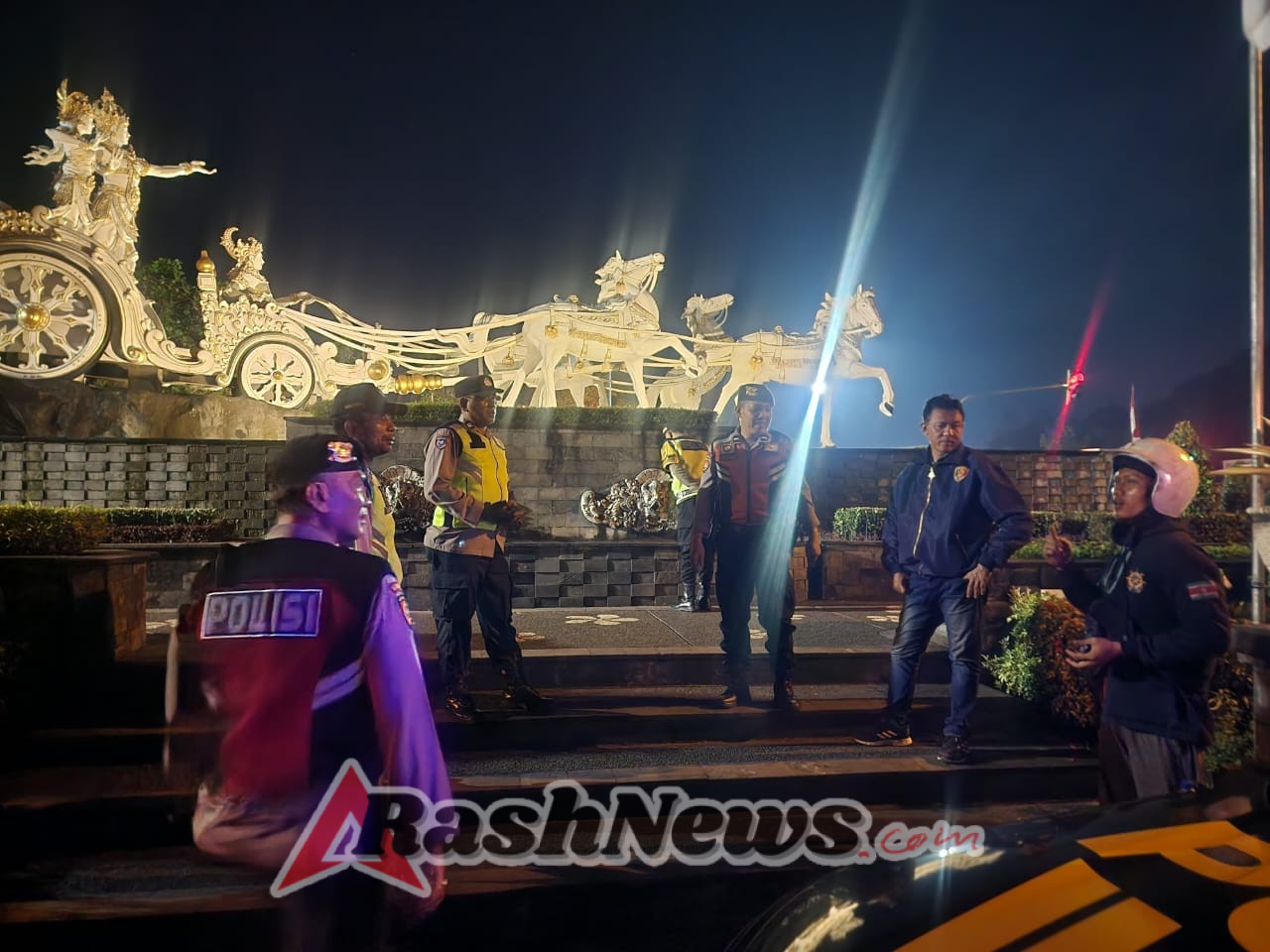 Polsek Mengwi Laksanakan Patroli Atensi Malam Minggu Dengan Menyasar Tempat Tongkrongan Anak-anak Muda