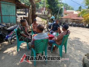 Babinsa Kodim 1602/Ende Tingkatkan Sinergi dengan Masyarakat Desa Fataatu Lewat Komsos