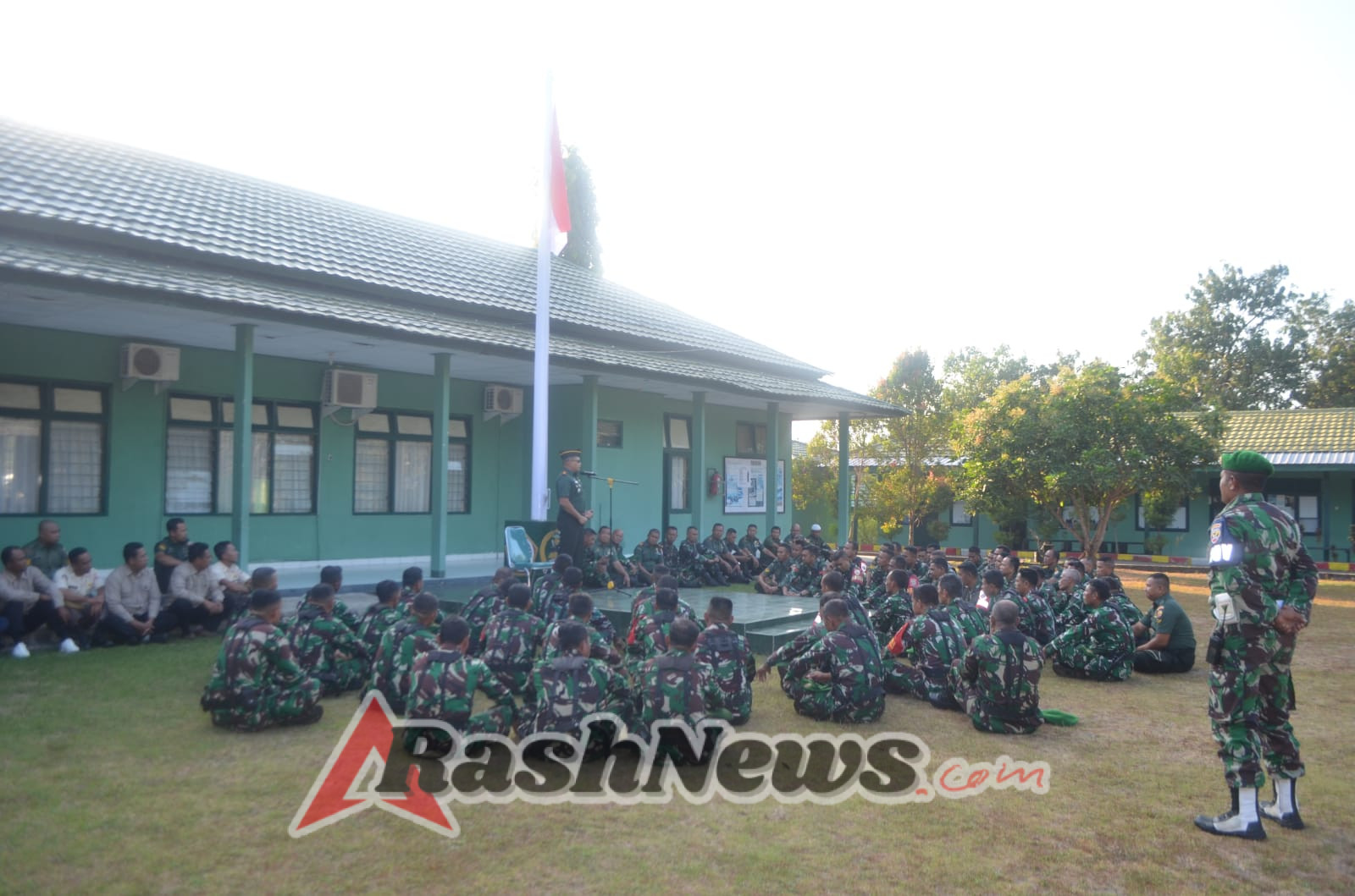 Kodim 1614/Dompu Gelar Jam Komandan, Letkol Czi Janu Hendarto Tekankan Disiplin dan Integritas Prajurit