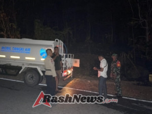 Kebakaran Hutan Lindung di Rote Tengah Berhasil Dipadamkan, Mobil Tanki Tempuh Jarak Belasan Kilometer