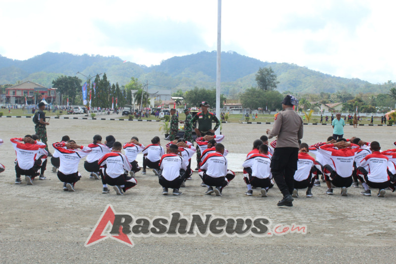 Langkah Serempak Paskibraka TTU Buah Latihan Intensif TNI-Polri