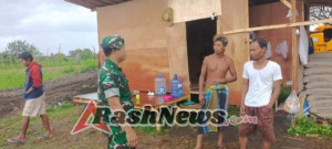 Pantau pembangunan Dapur MBG, Babinsa Gelgel Pastikan Berjalan Aman Dan Lancar