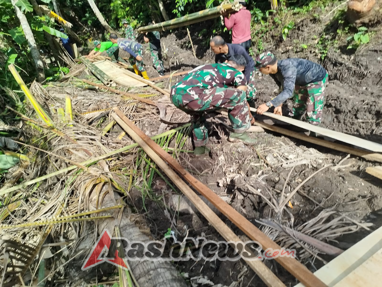 Masyarakat Desa Batuan Antusias Dukung TMMD, Jalan Usaha Tani Jadi Harapan Bersama