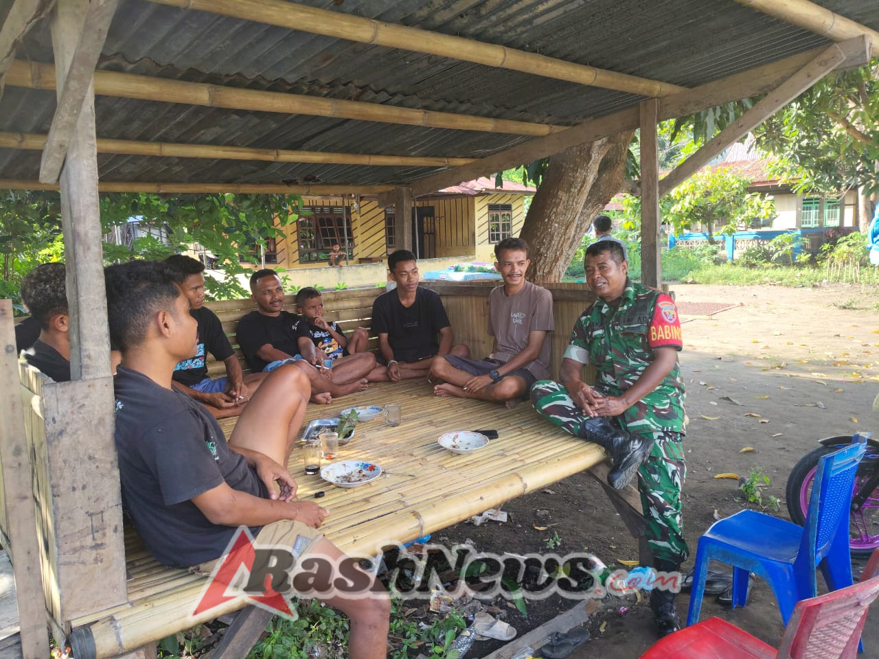 Kodim 1602/Ende Bangun Sinergi dengan Warga Rukuramba Lewat Komsos dan Pamwil