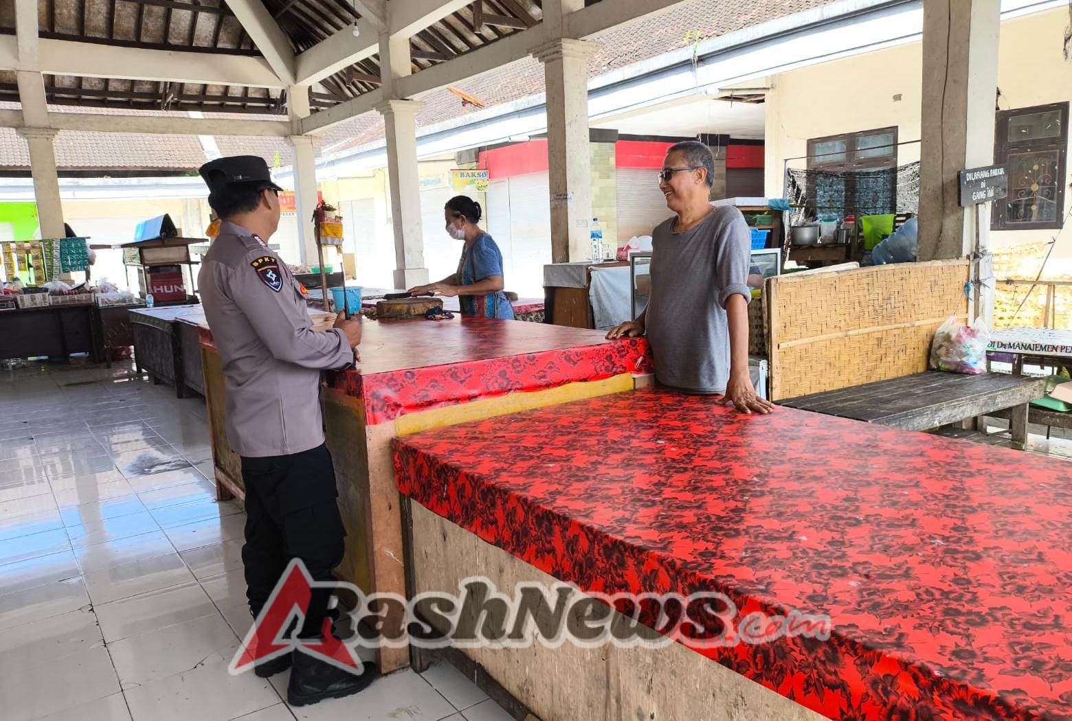 Polsek Selemadeg barat laksanakan Patroli siang jaga kamtibmas