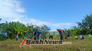 TNI Dan Rakyat Manunggal, Koramil Bersama Masyarakat Desa Kampung Gelgel Bersatu Kuatkan Hanpangan Wilayah