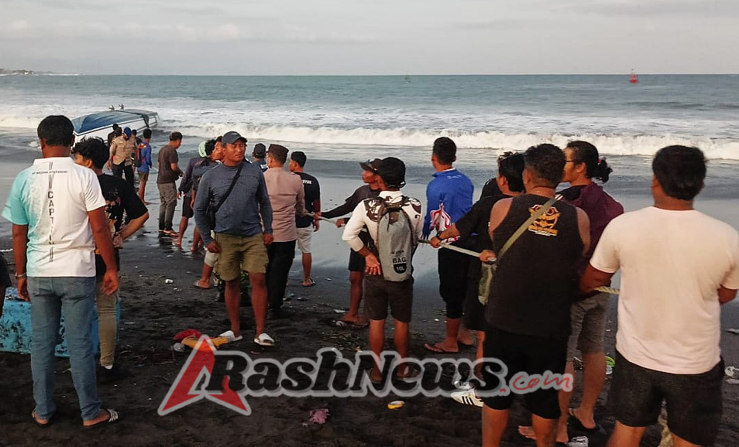 Fast Boat Tenggelam di Perairan Padang Galak, Babinsa Sigap Bantu Evakuasi