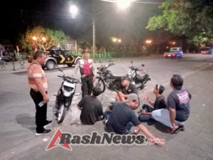 Sampaikan Imbauan Kamtibmas Unit Samapta Polsek Mengwi Laksanakan Patroli Dialogis di Kawasan Taman Ayun