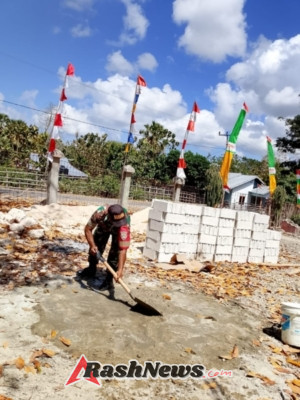 TNI Hadir di Tengah Rakyat, Babinsa Turun Langsung Bangun Fasilitas Desa