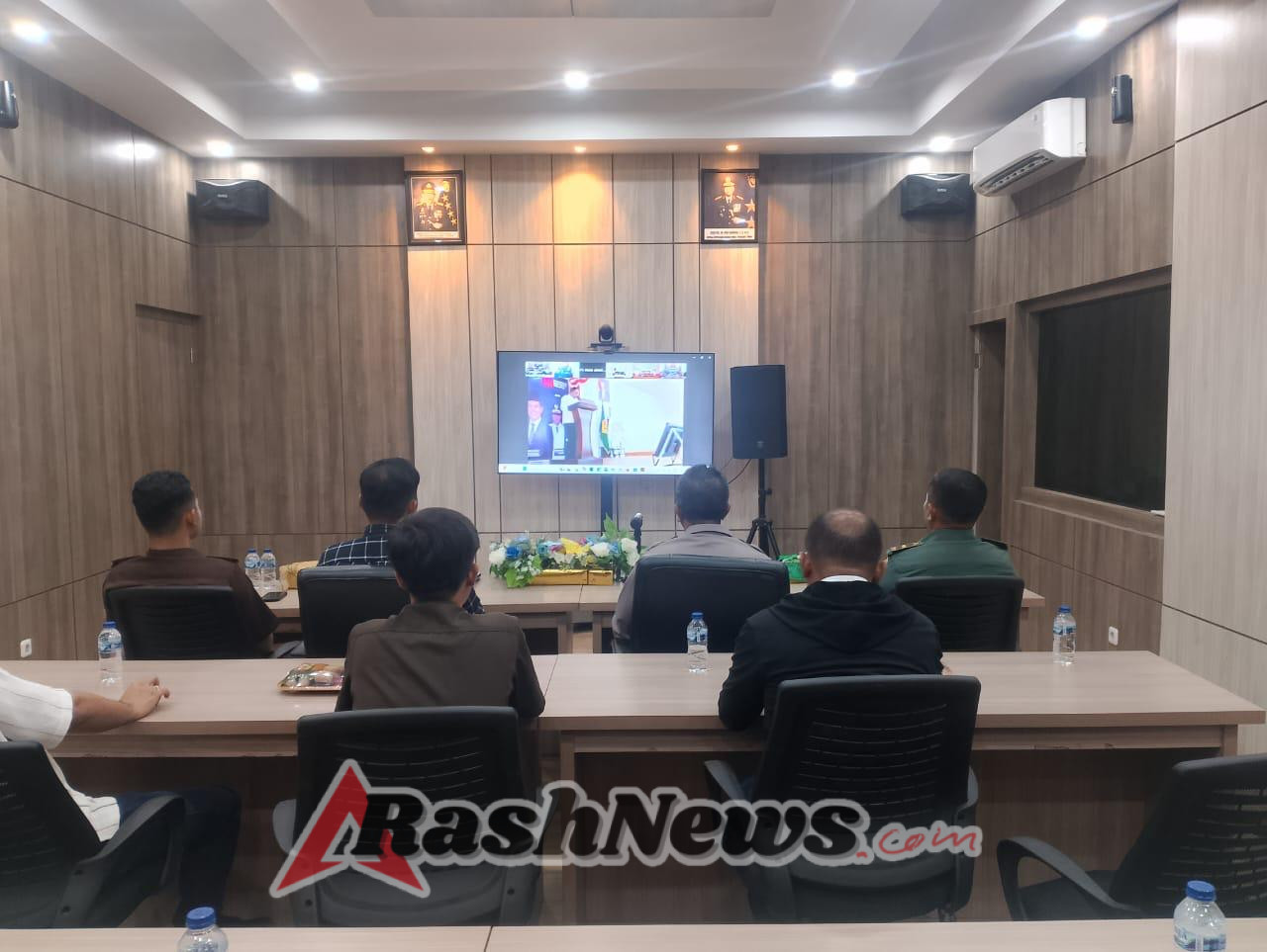 Letda Inf Mohammad Nasir Wakili Kodim 1602/Ende dalam Zoom Meeting Pencegahan TPPO